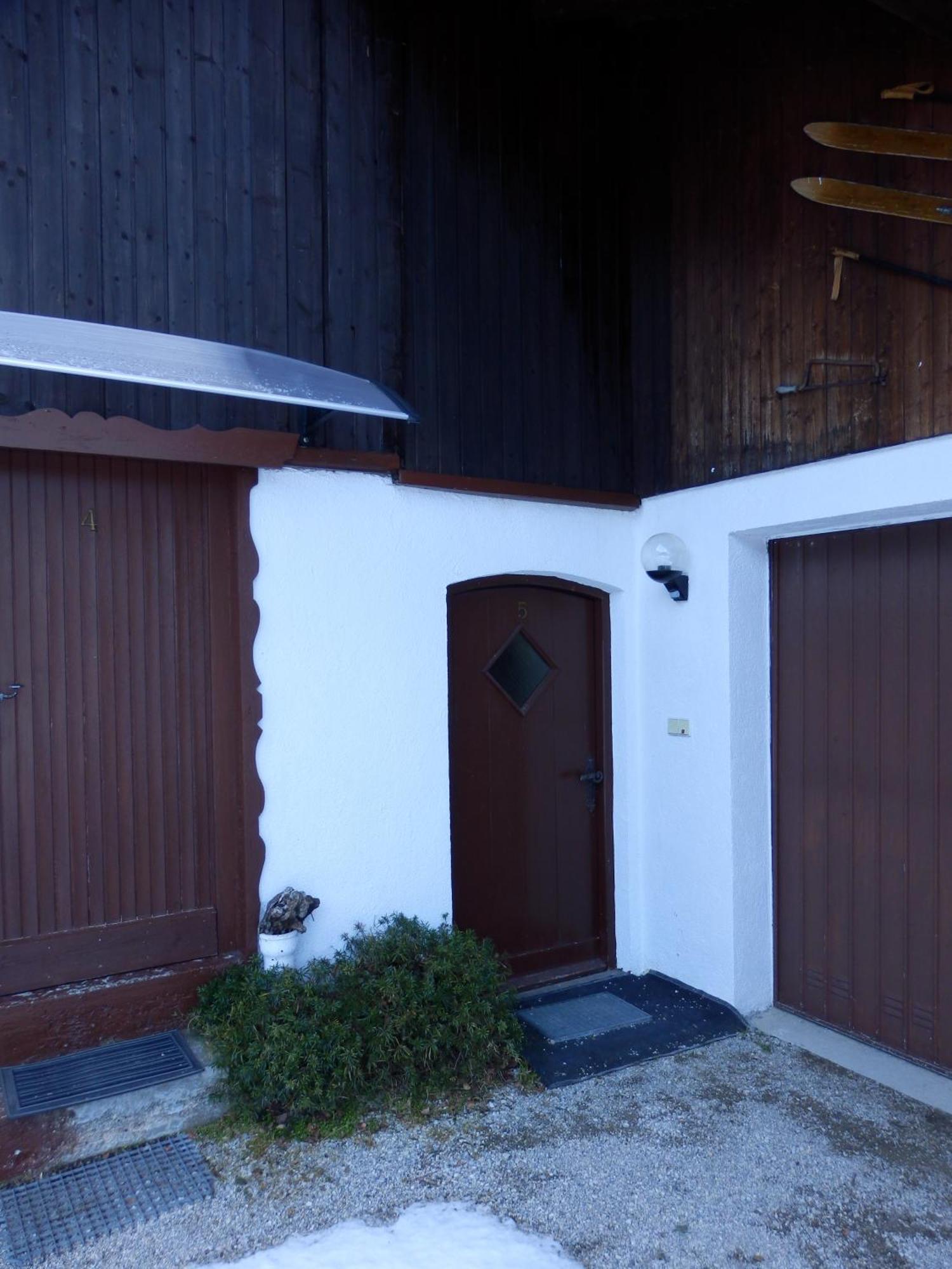 Alpenblick Apartment *